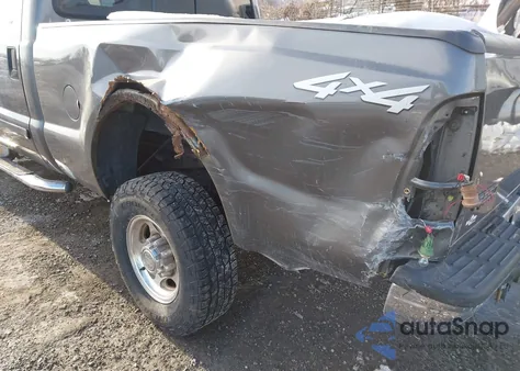 2002 Ford F-250 Lariat/Xl/Xlt z USA, uszkodzony, nr VIN 1FTNW21F12EA11260